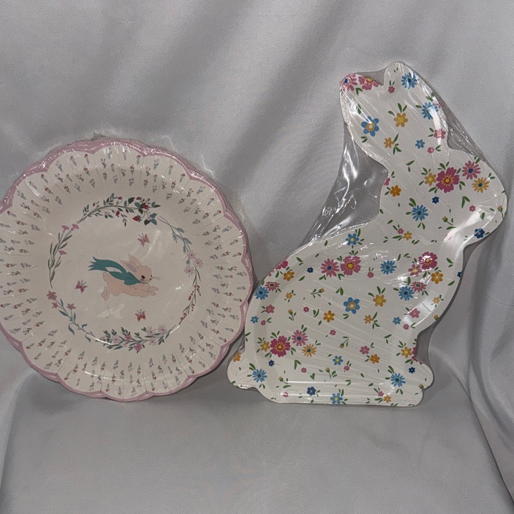 Easter Party Plates Bundle 2 Packs of 16ct Disposable Party Plates